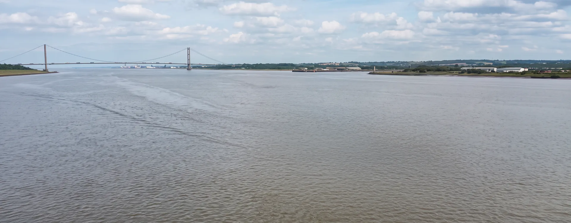 Humberio estuariumas ir tiltas — kroviniai keliauja iš Jungtinės Karalystės